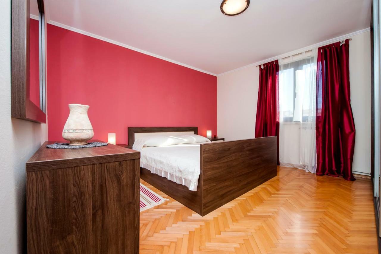 Apartment Nika Ровінь Екстер'єр фото