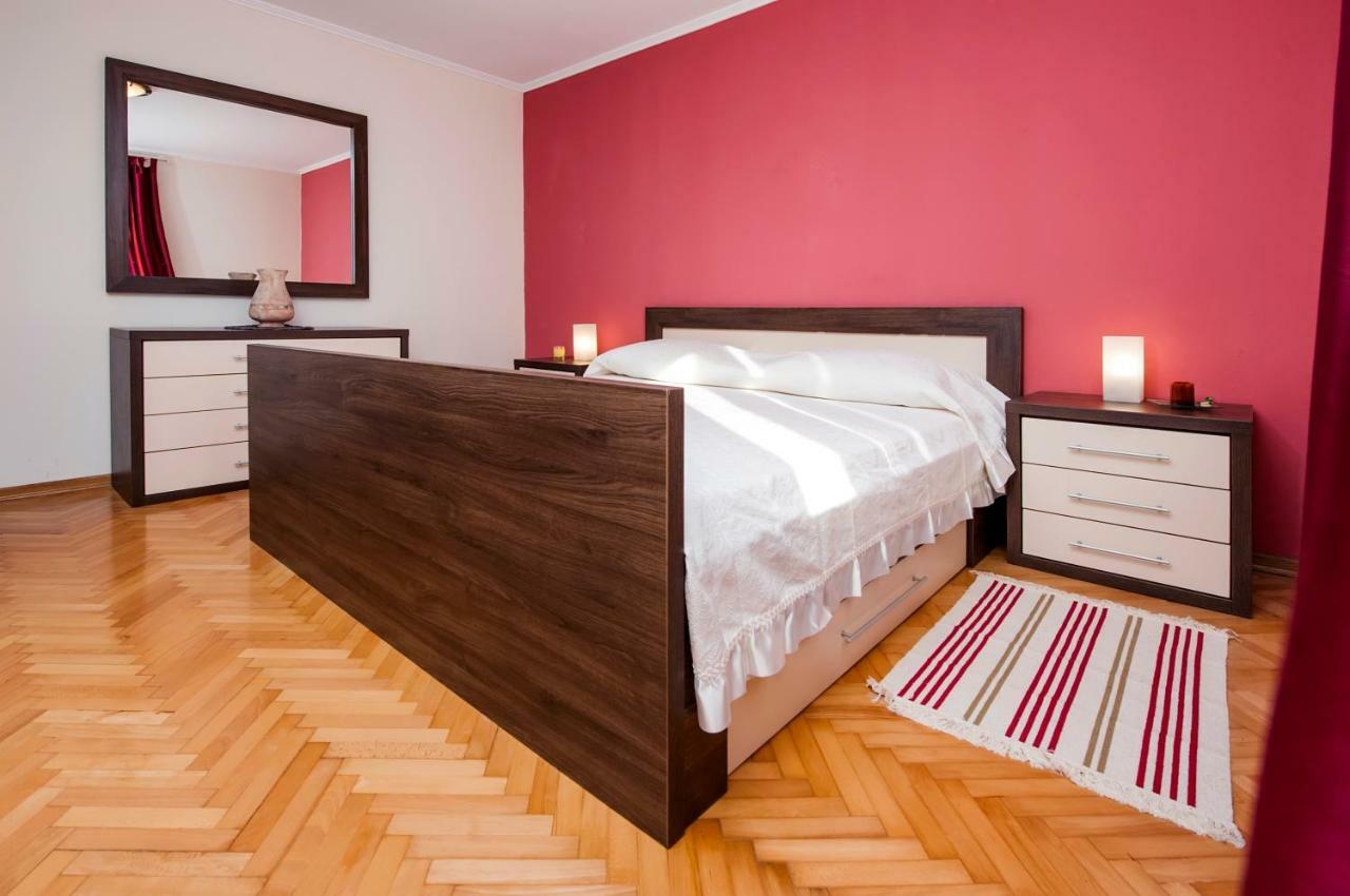 Apartment Nika Ровінь Екстер'єр фото