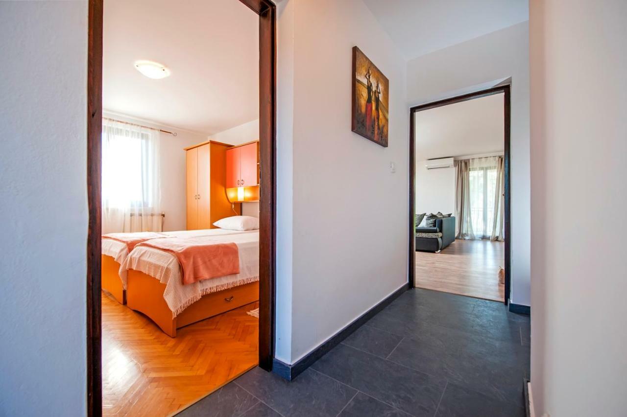 Apartment Nika Ровінь Екстер'єр фото