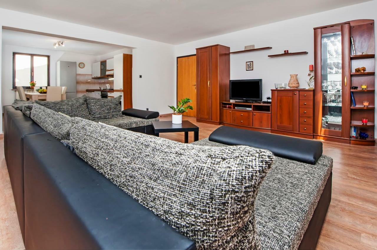 Apartment Nika Ровінь Екстер'єр фото