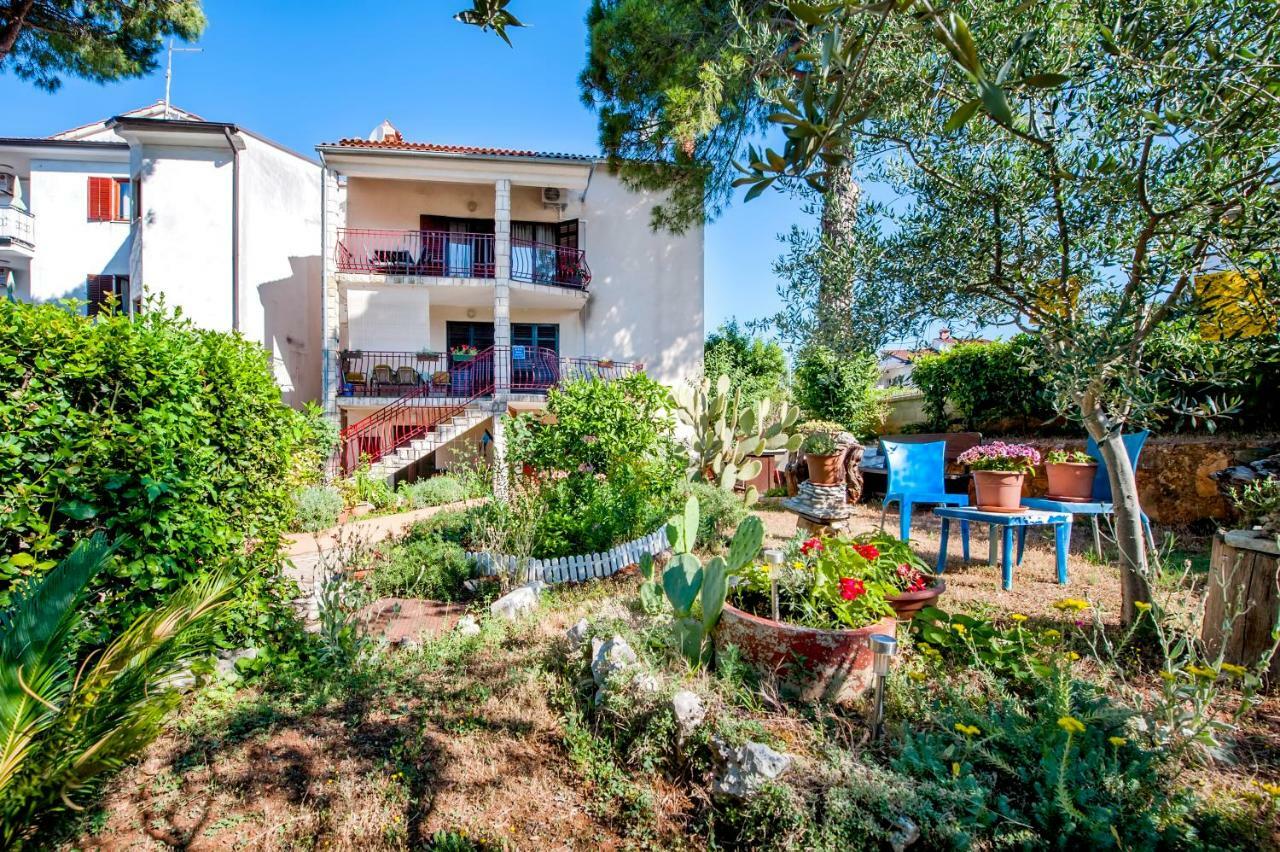 Apartment Nika Ровінь Екстер'єр фото